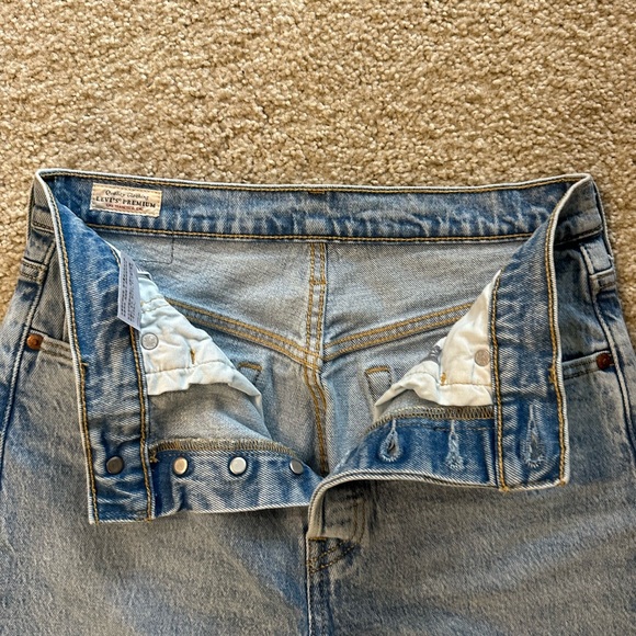 Levi’s 501 Skinny Jeans - Picture 4 of 6